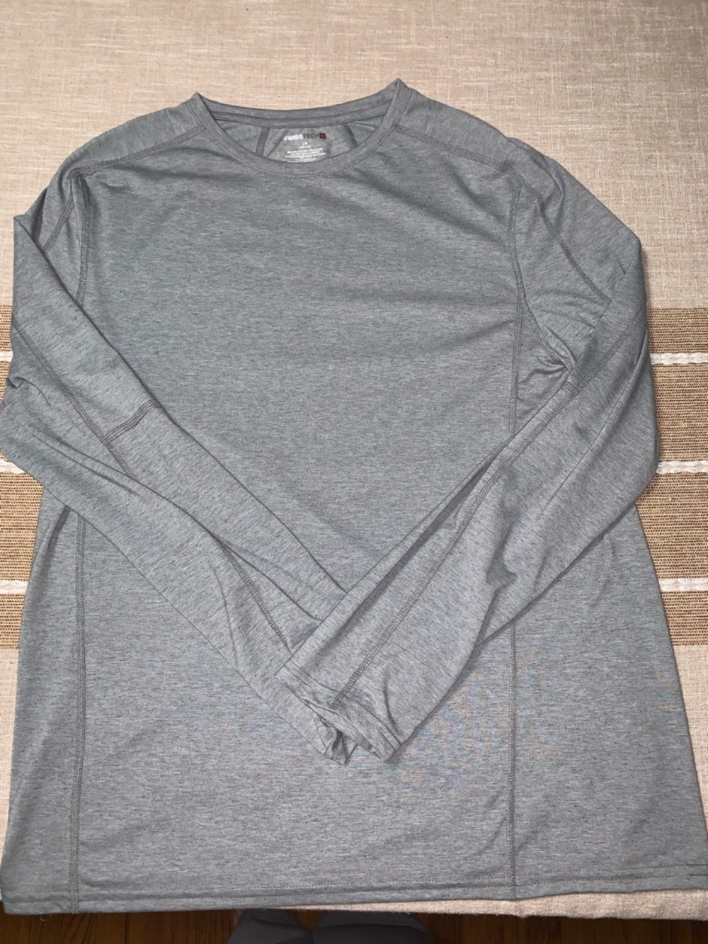 Swiss Tech Men's Long-Sleeve Athletic Tee - Gray